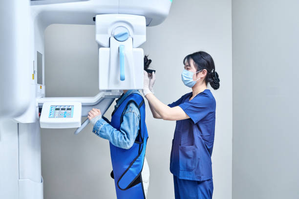 Best Weekend Emergency Dentist in Woodlake, CA